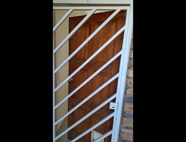 2 BEDROOM PROPERTY TO RENT IN NORTHCLIFF